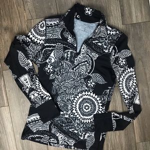 Athleta Patterned Black 1/4 Zip Pullover